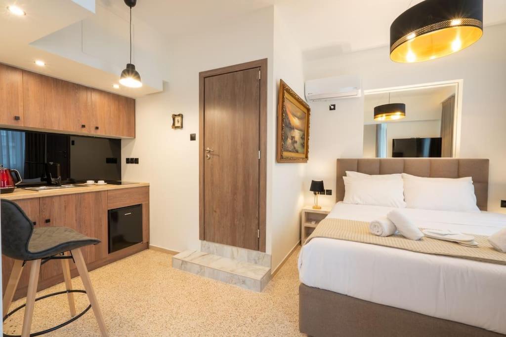 Dema Luxury Suites - Perikleous E6 Athens Ngoại thất bức ảnh
