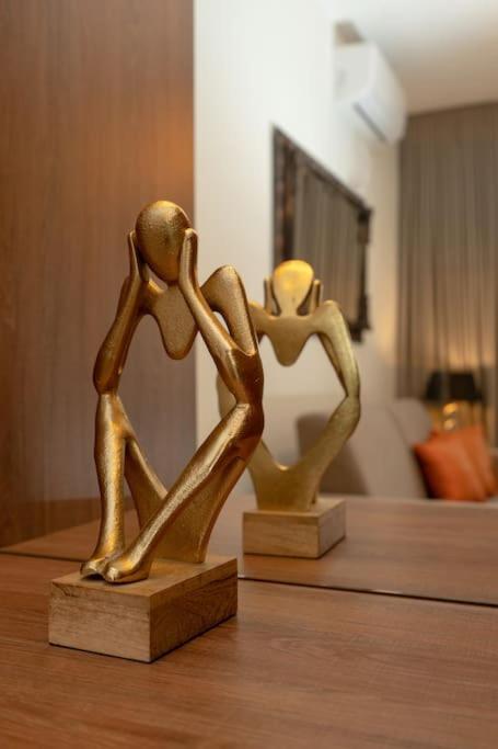 Dema Luxury Suites - Perikleous E6 Athens Ngoại thất bức ảnh