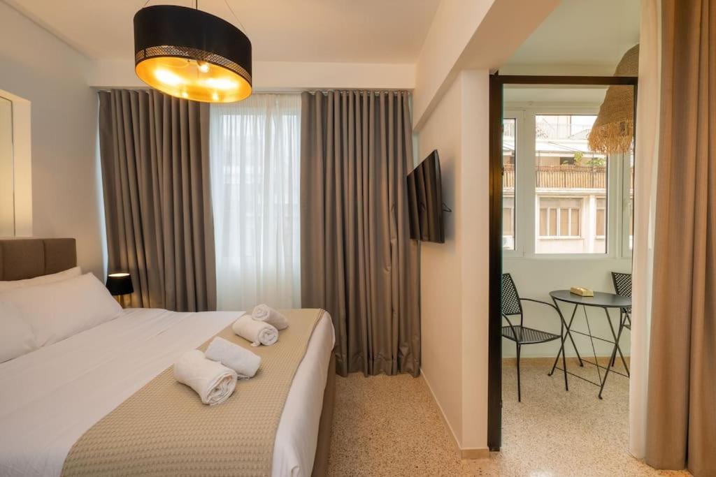 Dema Luxury Suites - Perikleous E6 Athens Ngoại thất bức ảnh